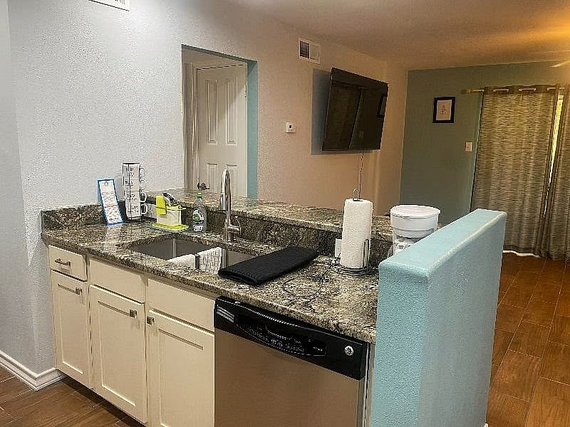 Furnished Finder property 960930_1 photo 1