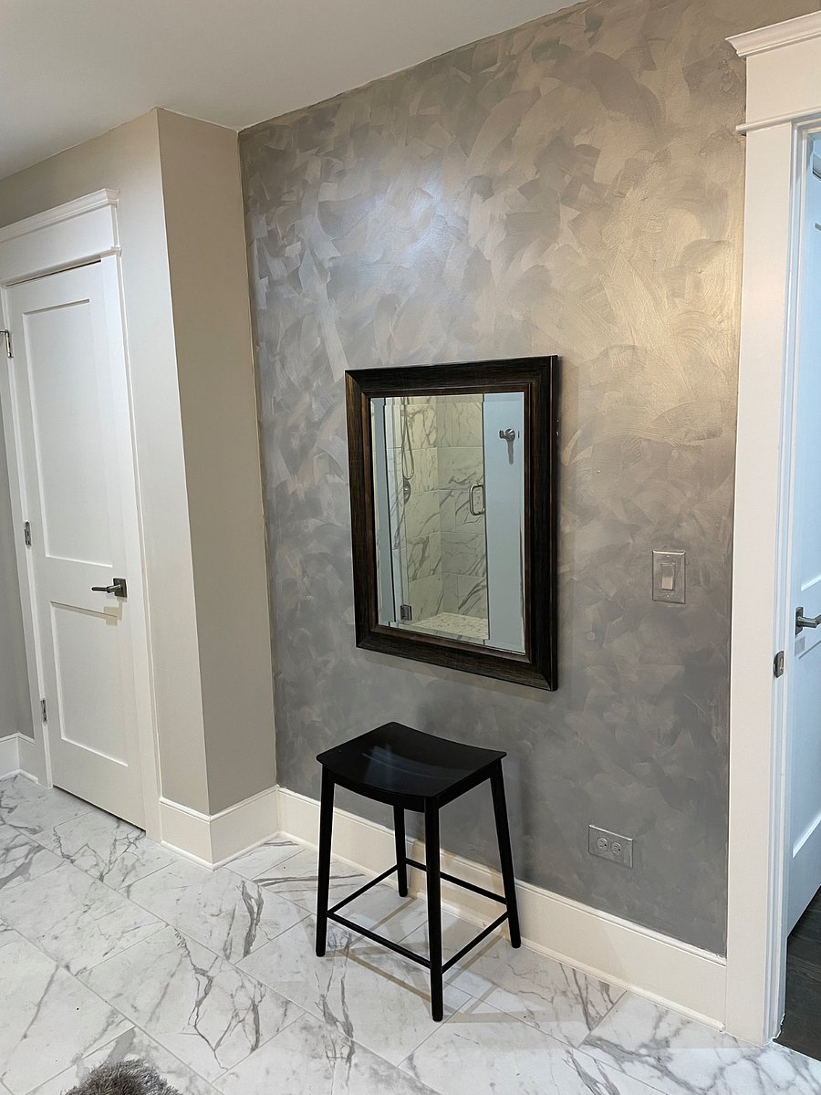 Master bath additional dressing space
