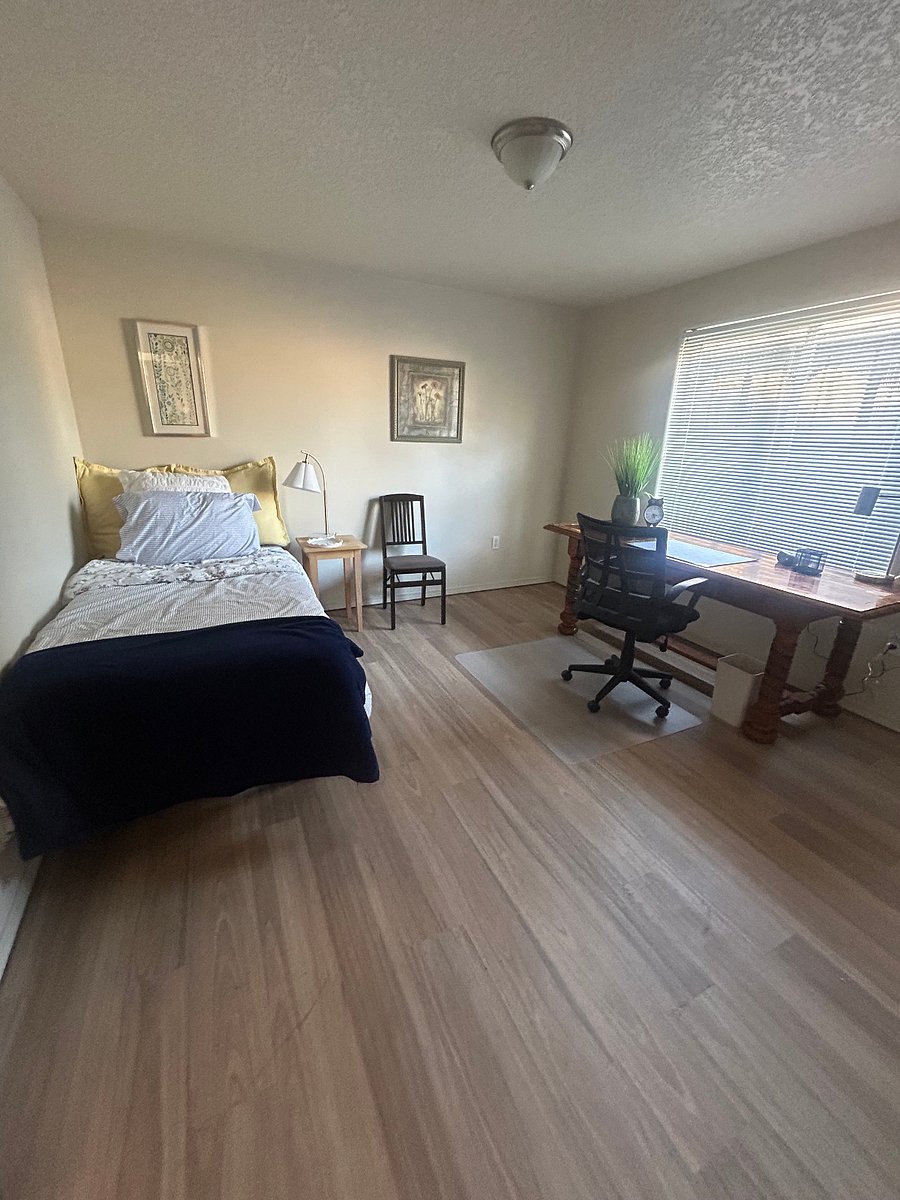 3rd bedroom and home office