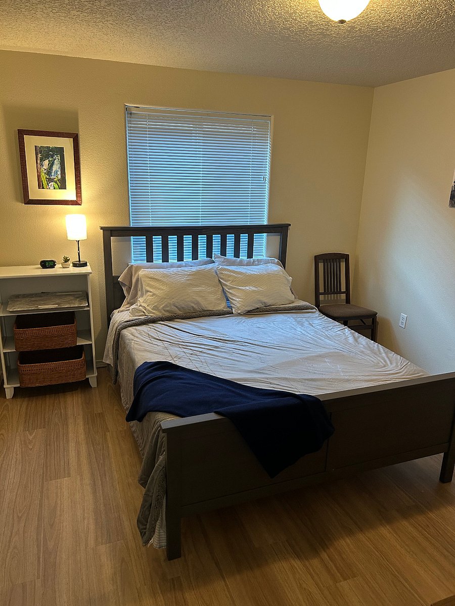 Second bedroom Queen bed