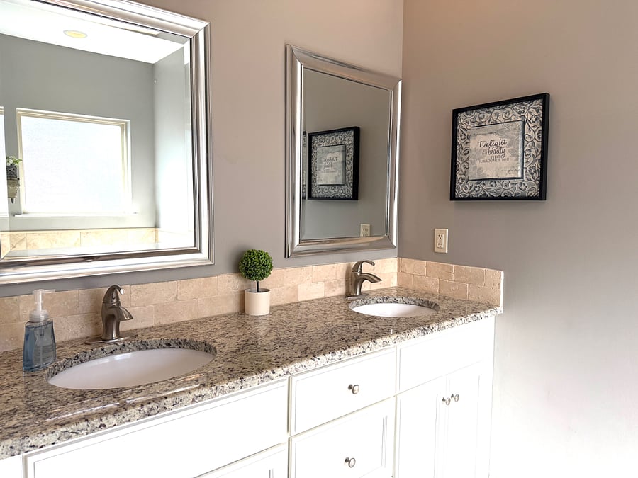 Master bedroom bathroom