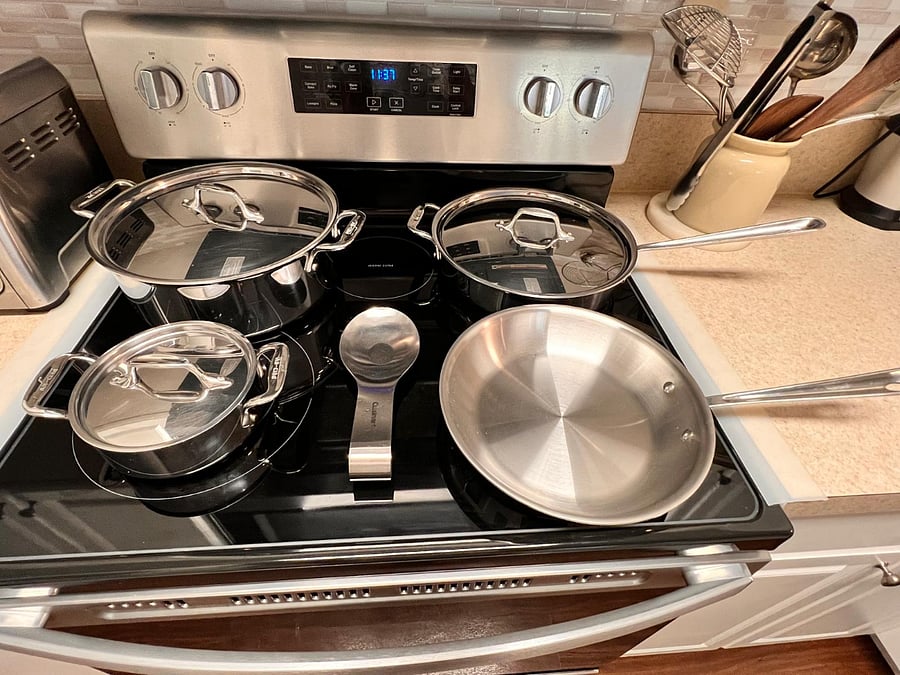 - ALL CLAD D3 Stainless, 7-Piece Pots and Pans Cookware Set
- Cuisinart Stainless Steel Spoon Rest