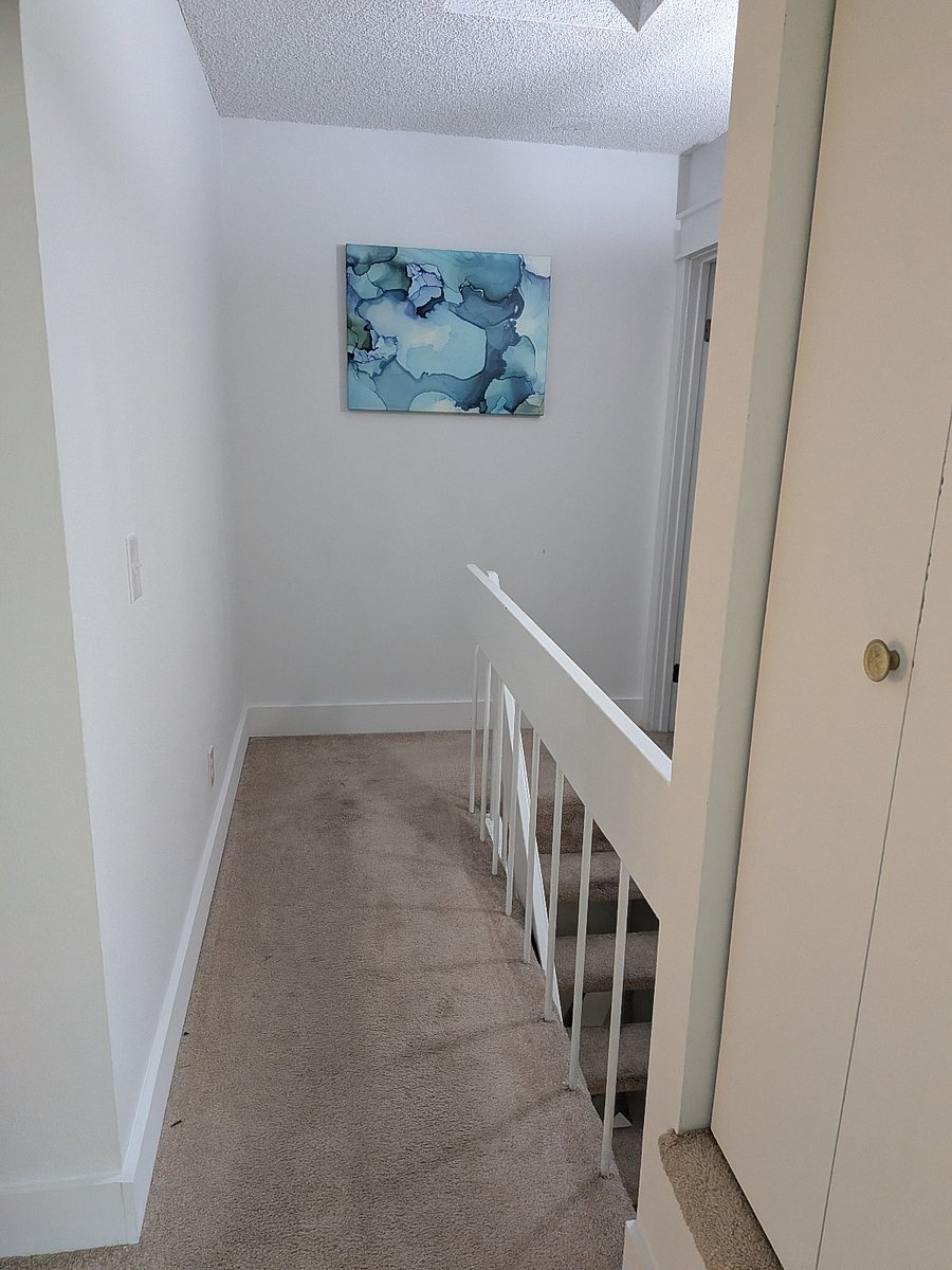 Hallway leading to the bathroom on the 2nd floor