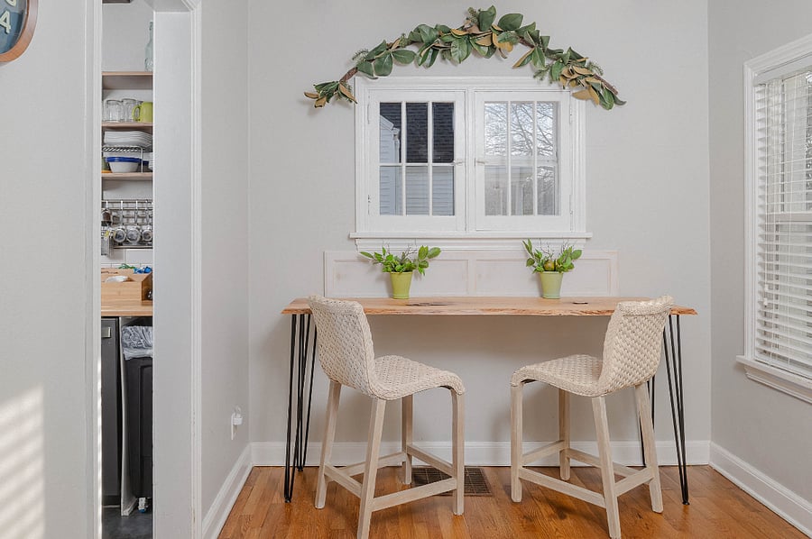 Countertop seating/dining for 2
