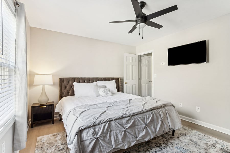 Second Floor King Bedroom
