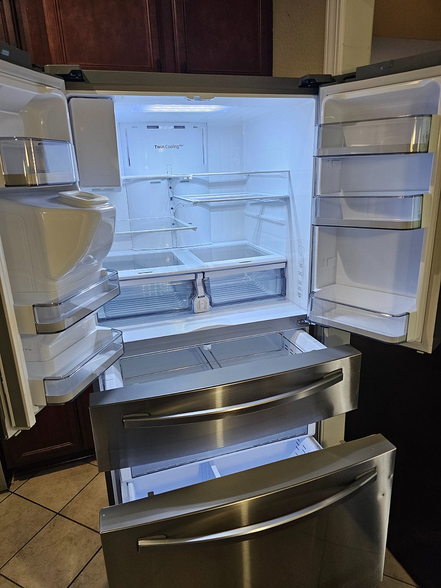 Large Kitchen Refrigerator