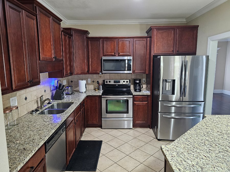 Full Functional Kitchen