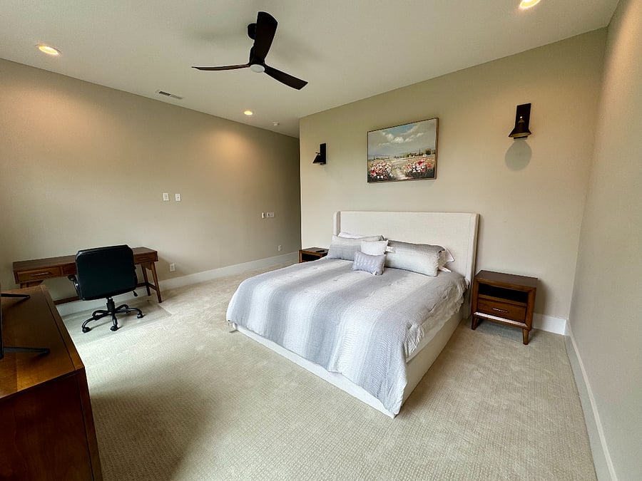 King in Main Bedroom
