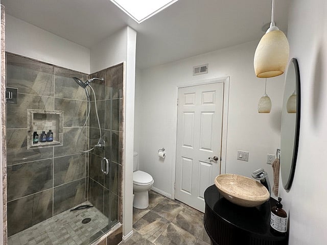 Private Bathroom with Rain shower