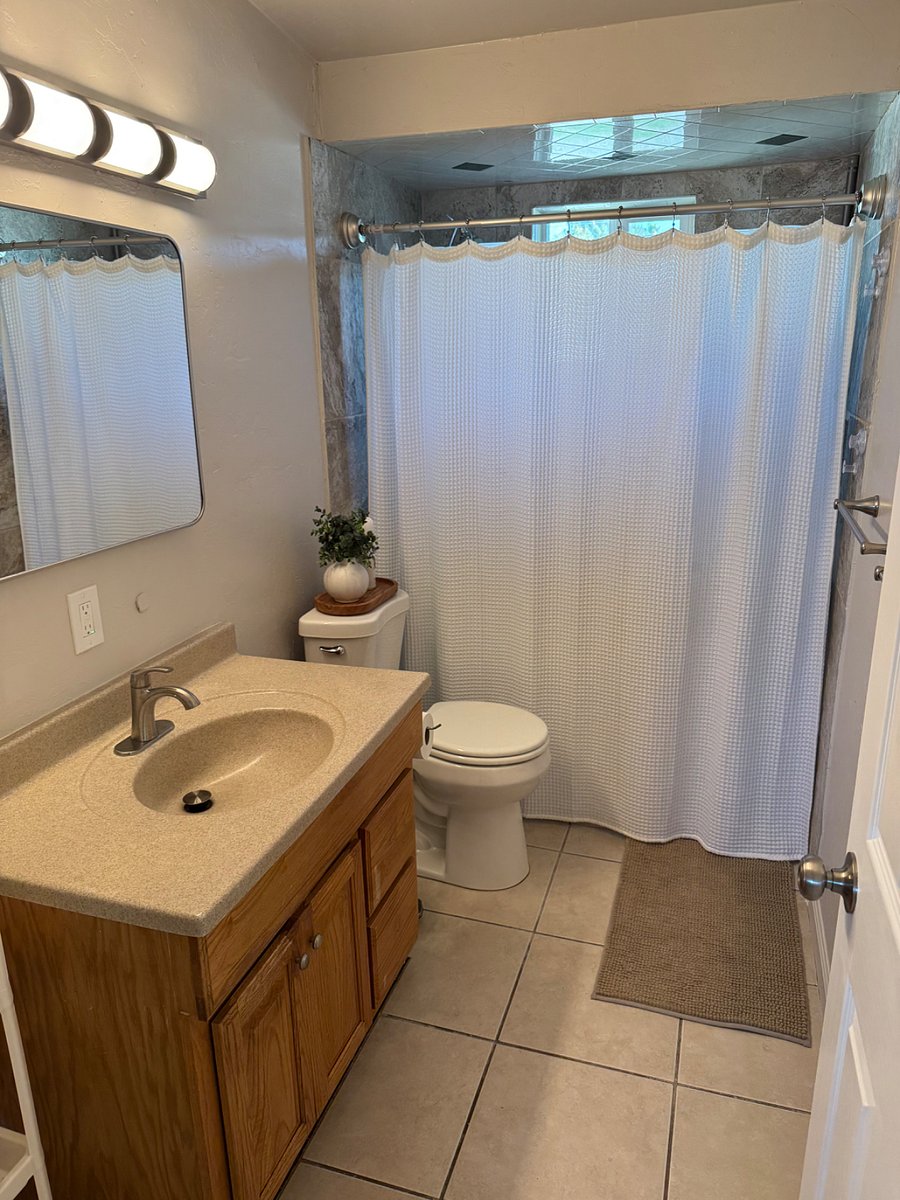 Main Bathroom