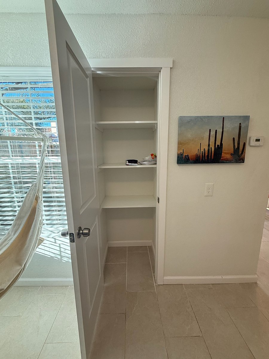 Kitchen pantry
