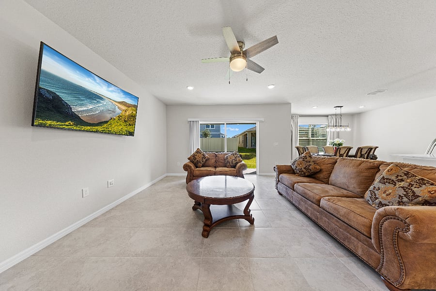 1st Floor - Living Room