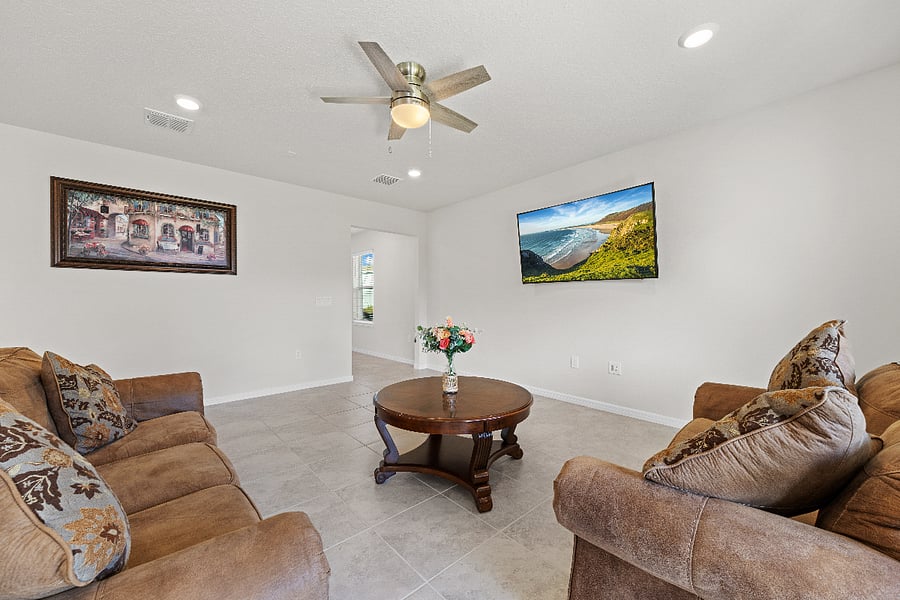 1st Floor - Living Room