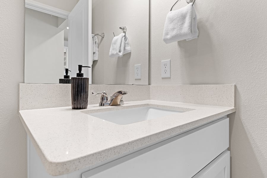 1st Floor - Full Guest Bathroom #1