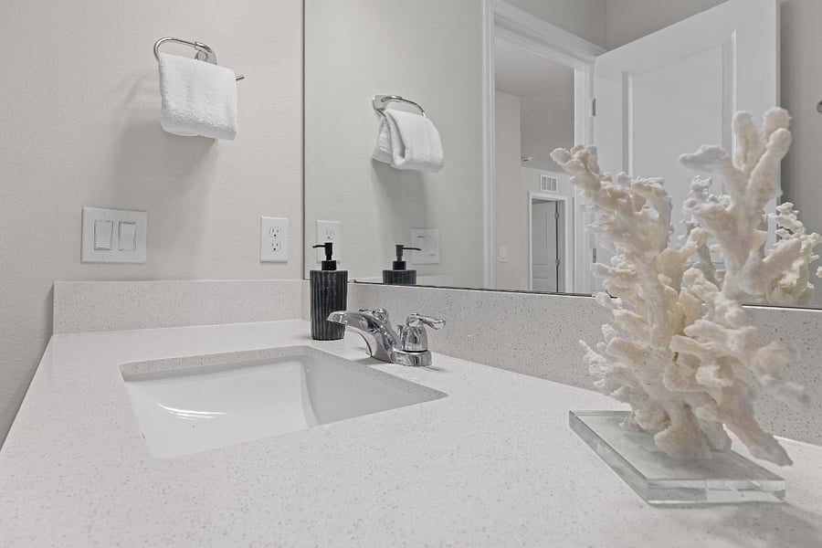 2nd Floor - Full Bathroom #2