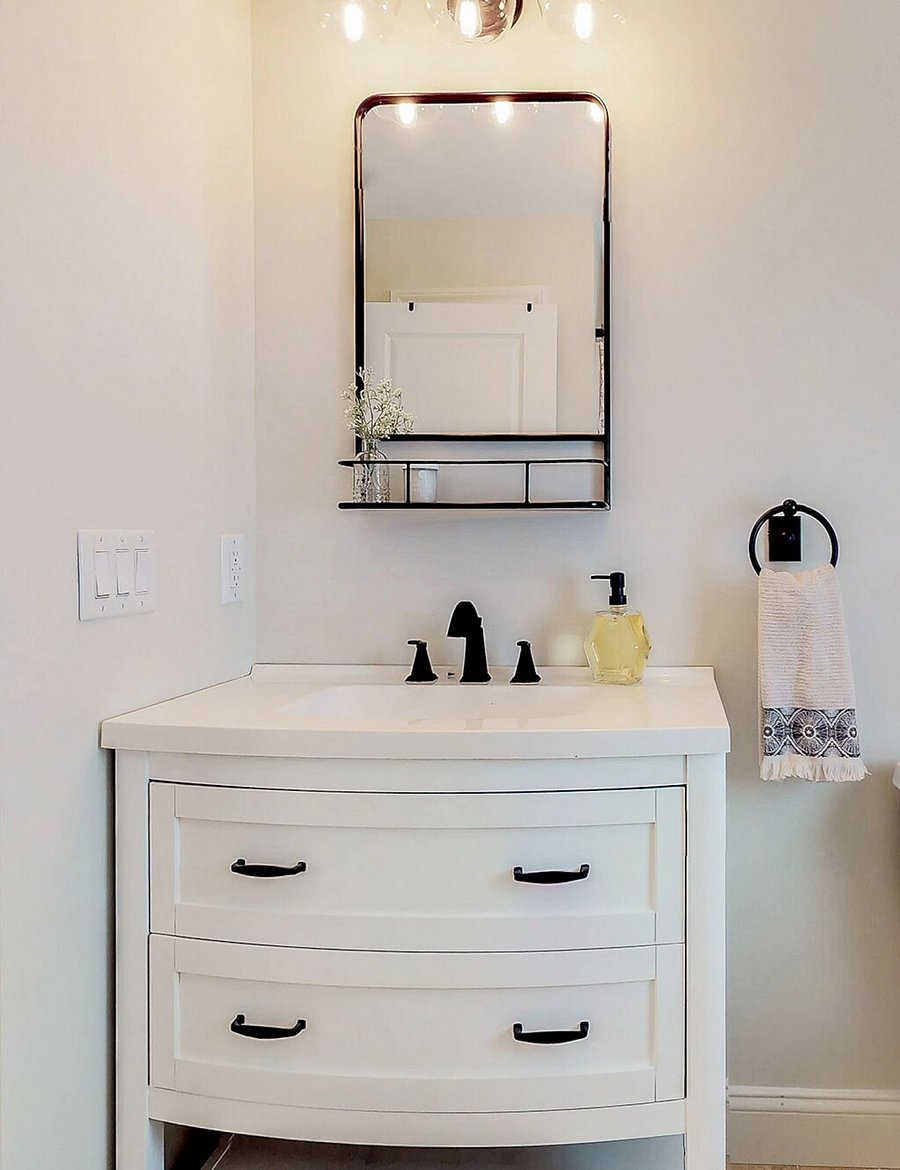 full bath upstairs