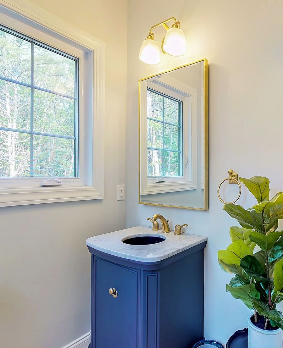 1/2 bath at front of house