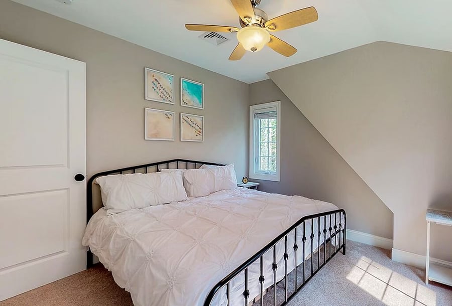 2nd bedroom with king bed