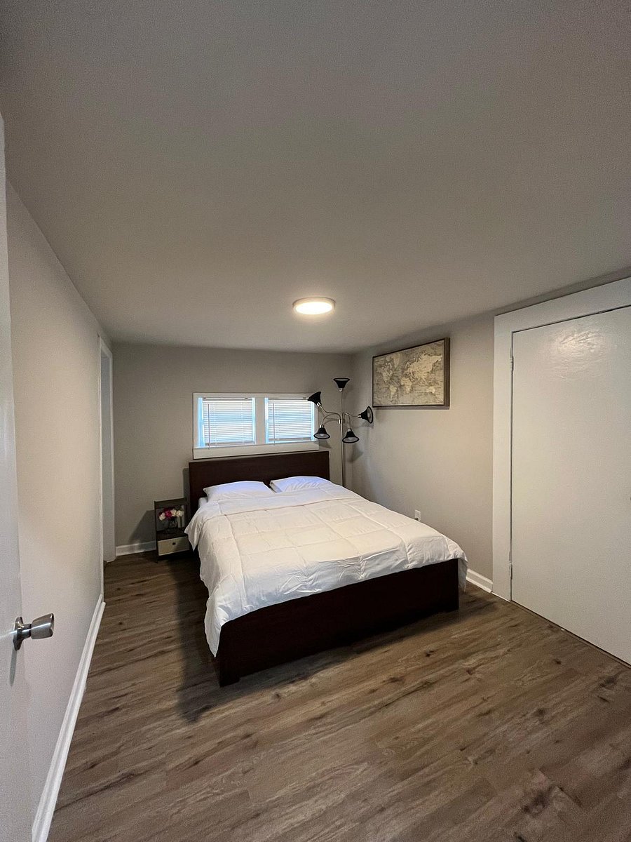 UNIT C rear bedroom
