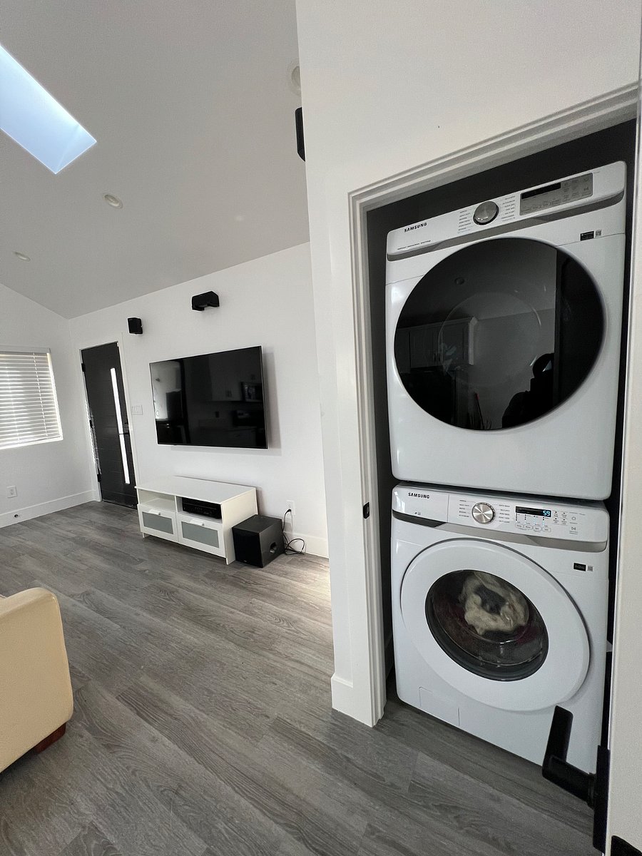 In-Unit Washer & Dryer