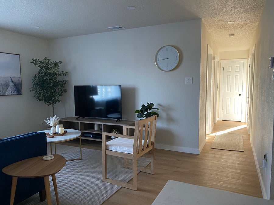 Living Rm - Hallway to Bedrooms