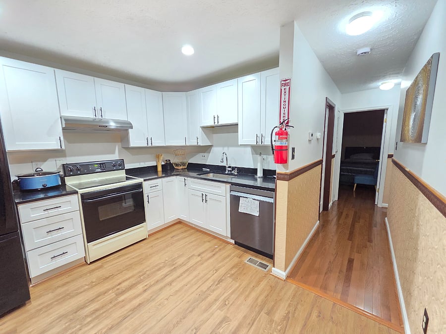 Furnished Finder property 962086_1 photo 8