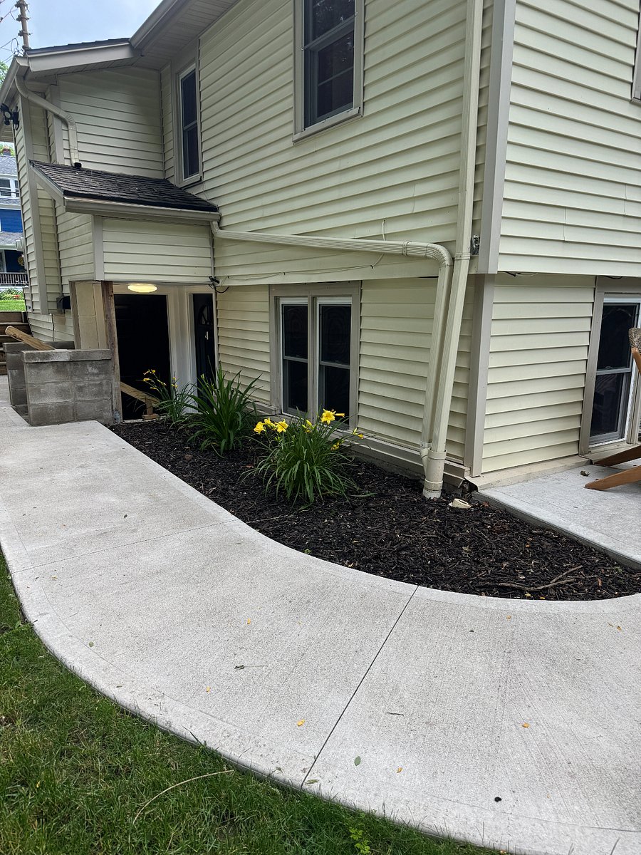 Side Patio