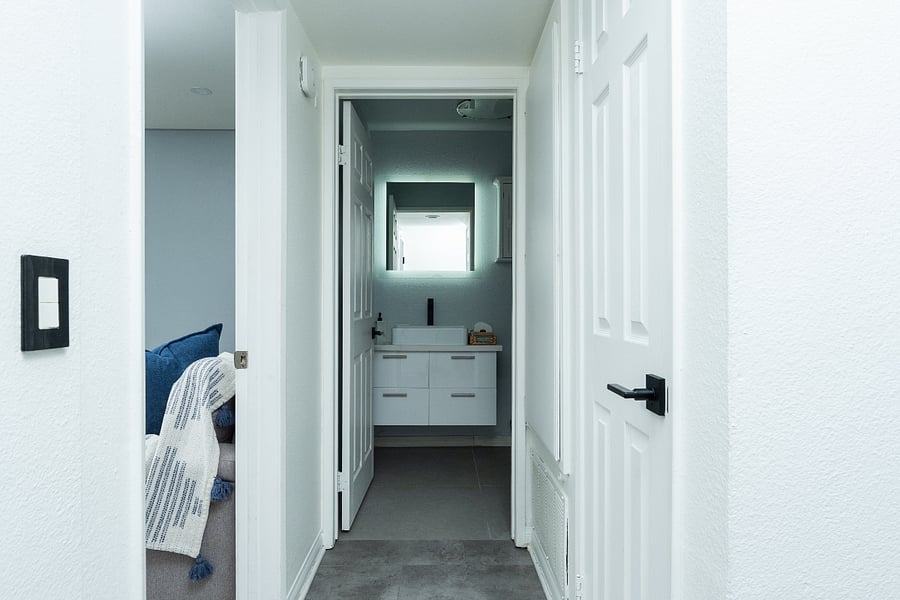 Hallway + closet
