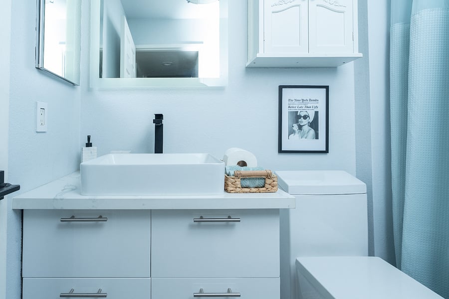 Bathroom with bath tub