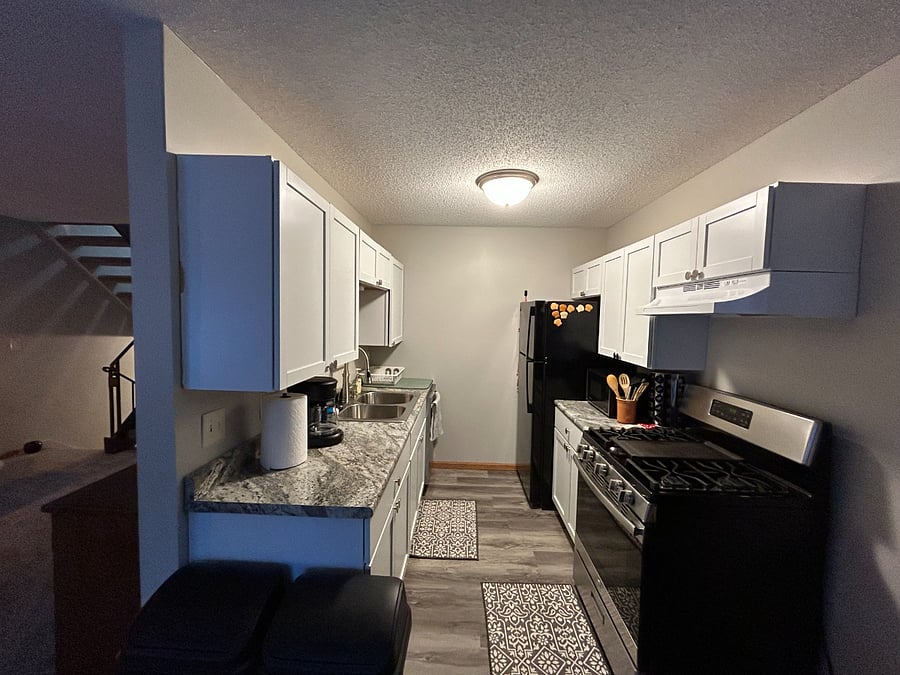 Kitchen: full sized fridge, dishwasher, gas stove, microwave