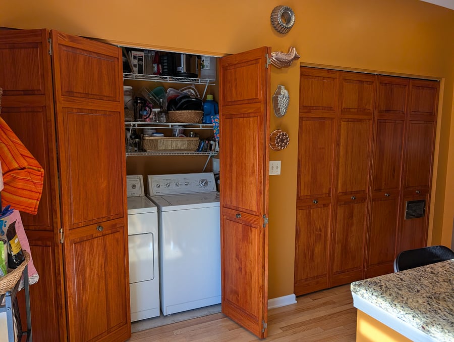 Washer and Dryer in kitchen area.Li
