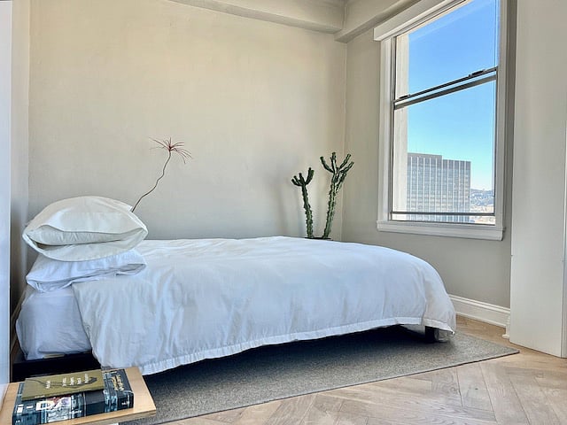 Queen Bed