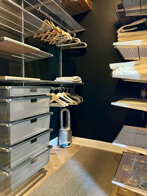 Closet w/extra storage
