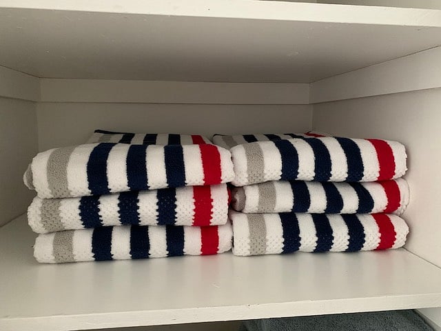 6 Beach towels
