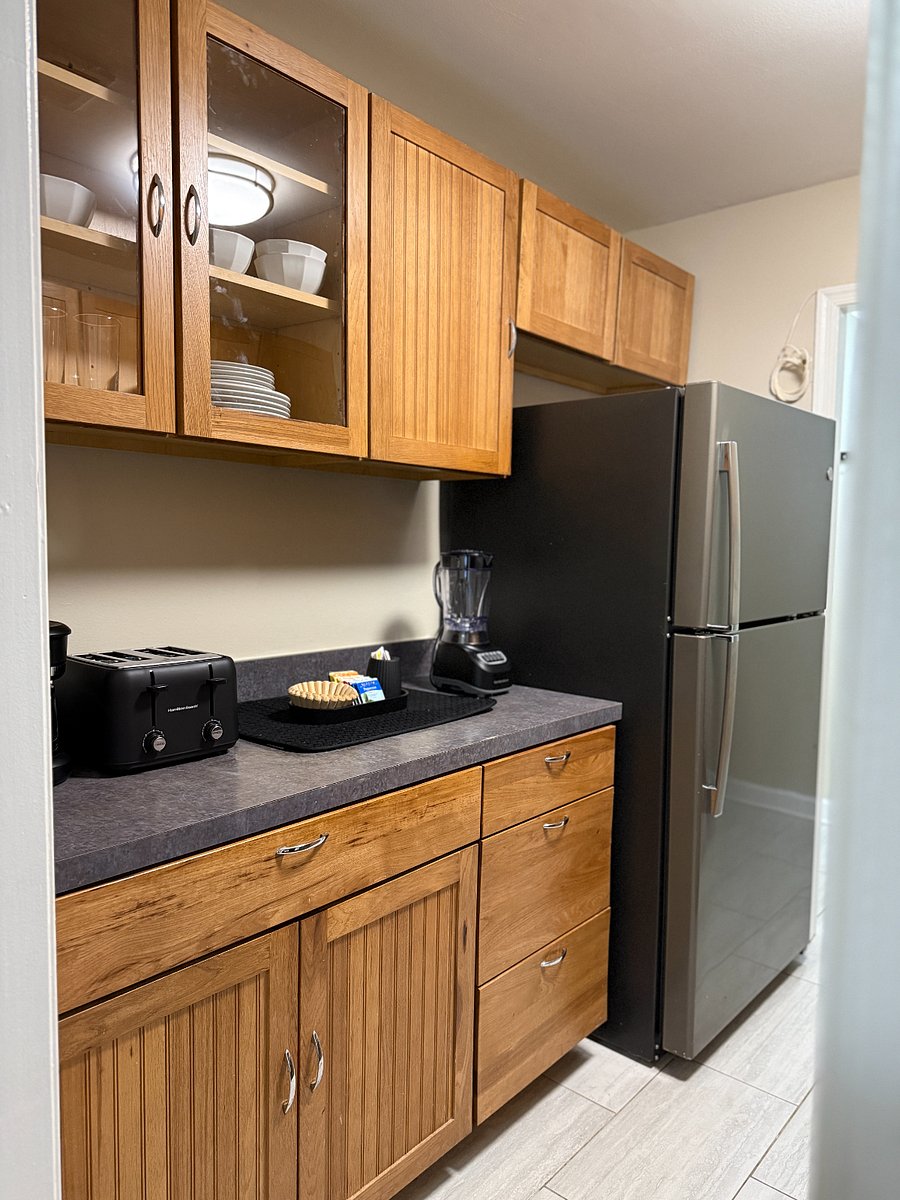 Refrigerator and Kitchen Amenities
