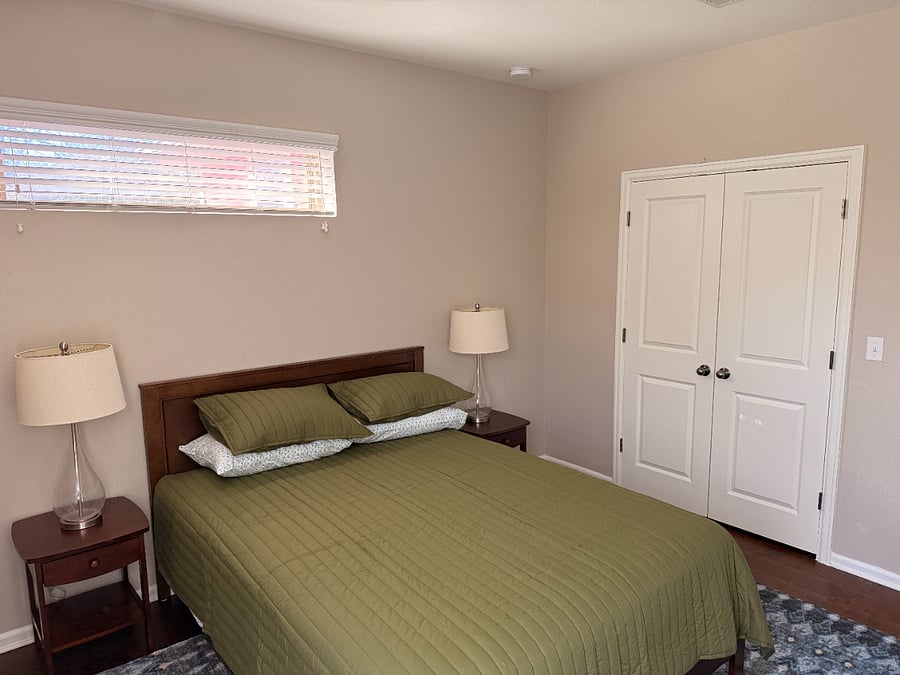 Bedroom 2 Queen bed
