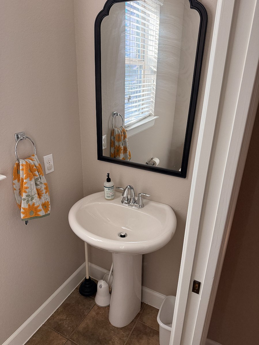 first floor halfbath