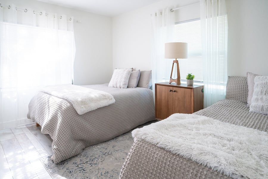 Double double!  Perfect for two additional guests. Fort Myers home. 