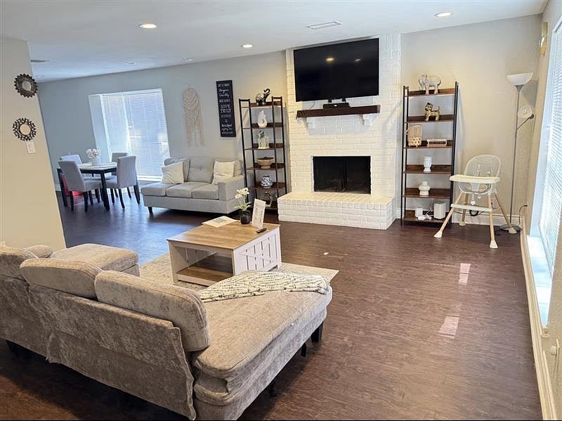 Furnished Finder property 962711_1 photo 3