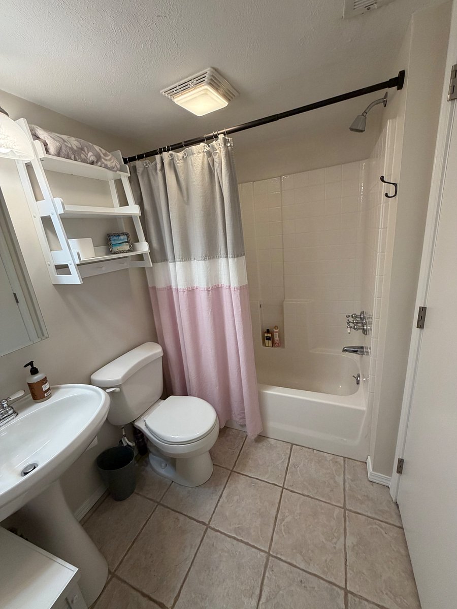 Downstairs full bathroom