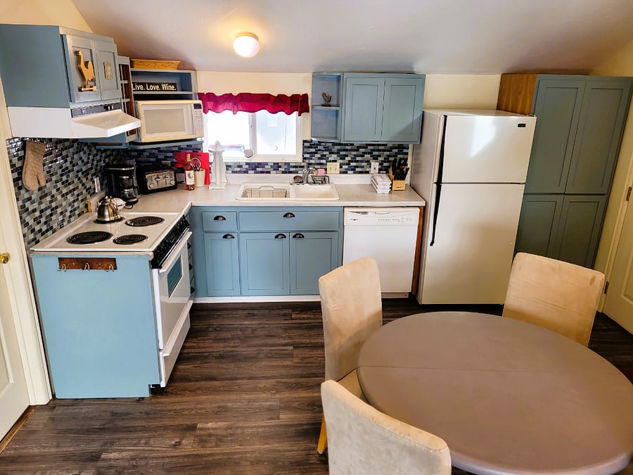 Kitchen and dining room space