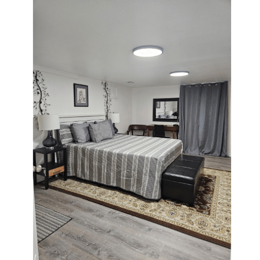 Bedroom 2/Office