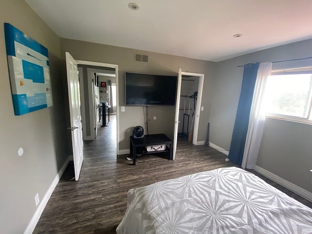 Walk-in closet