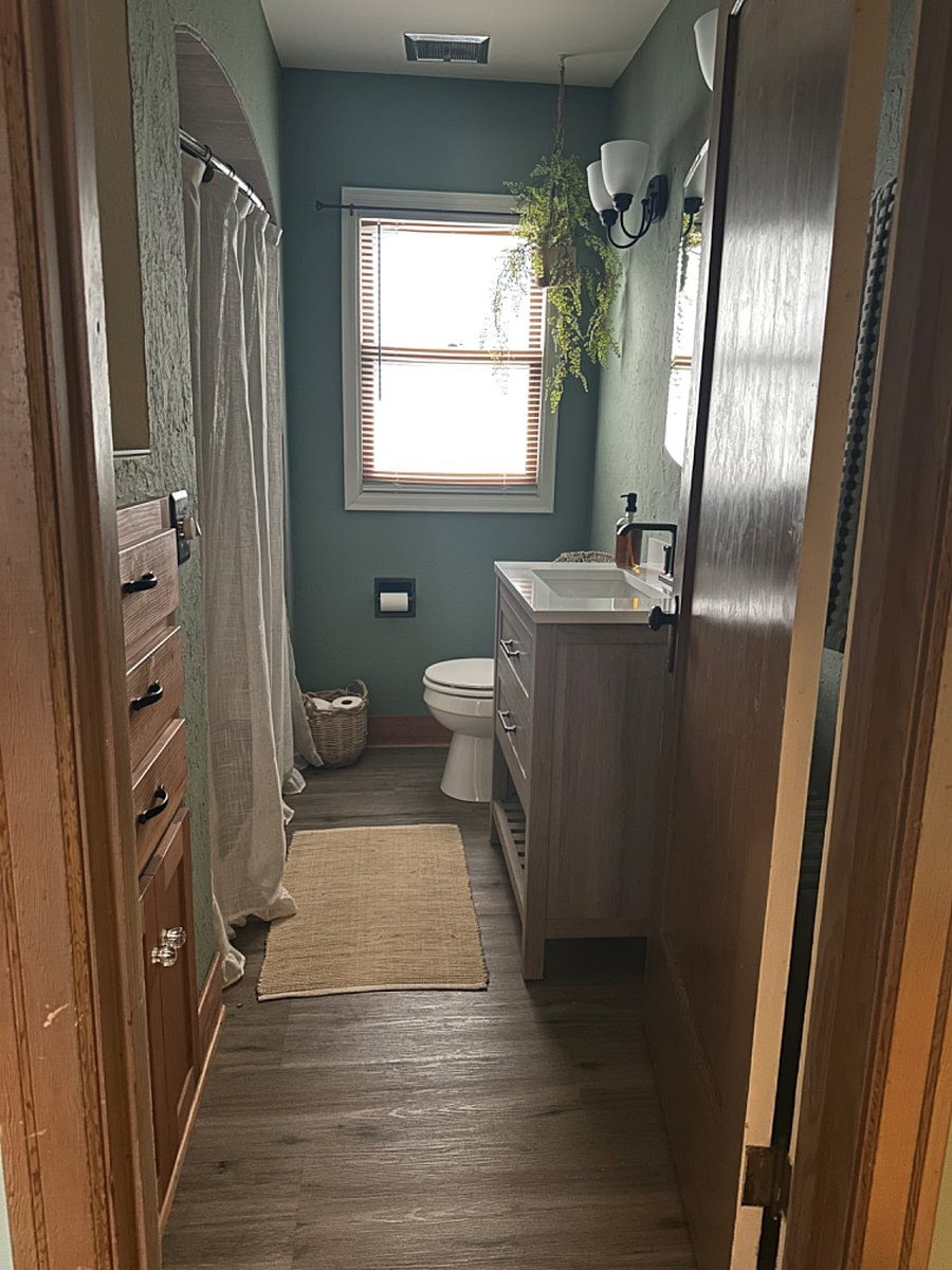 Main Floor - Newly Renovated Full Bathroom with Shower & Tub