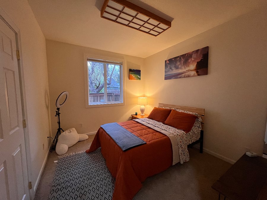 Guest Bedroom #1
