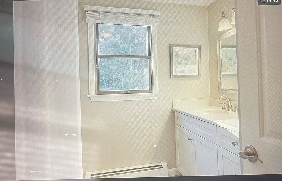 Upstairs private full bath.