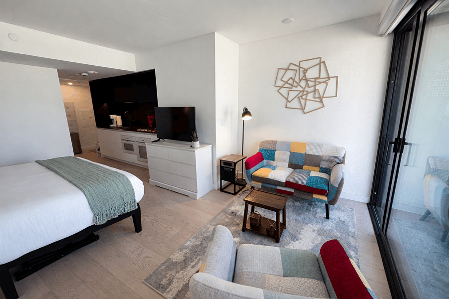 Condo overview ( place is much larger than it is depicted in this photo) 