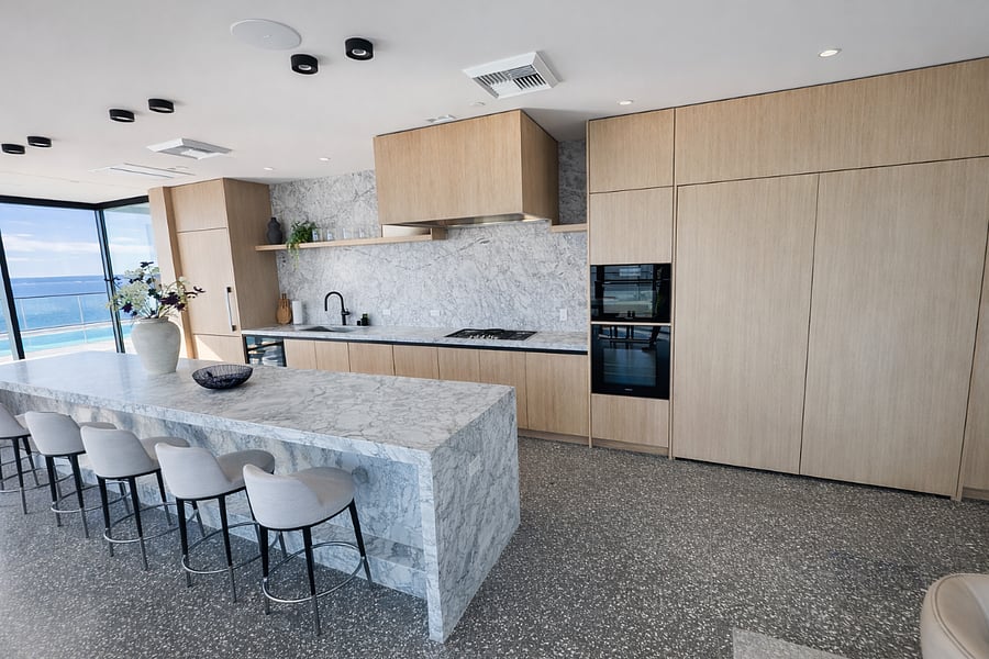 Public residential amenities - spacious kitchen for hosting guests 