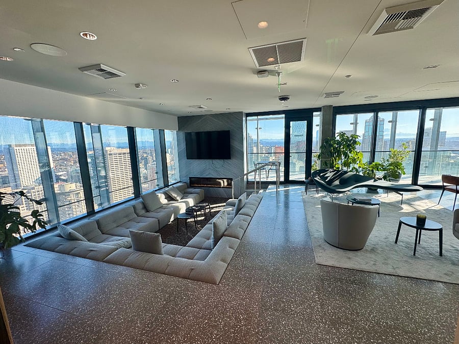 Clubhouse - for your relaxation or hosting guests and work partners