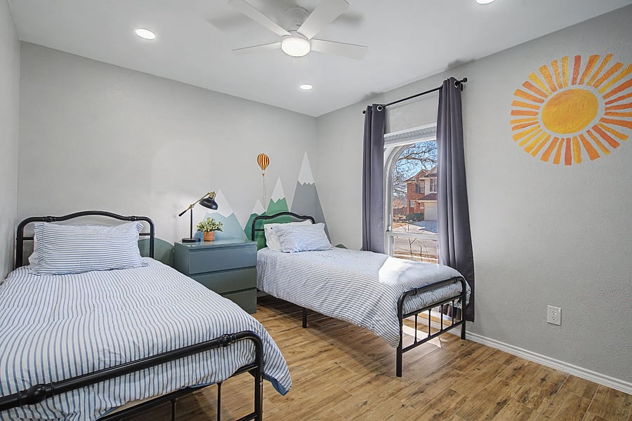 4th Bedroom: 2 Twin XL beds (longer than standard twin beds)